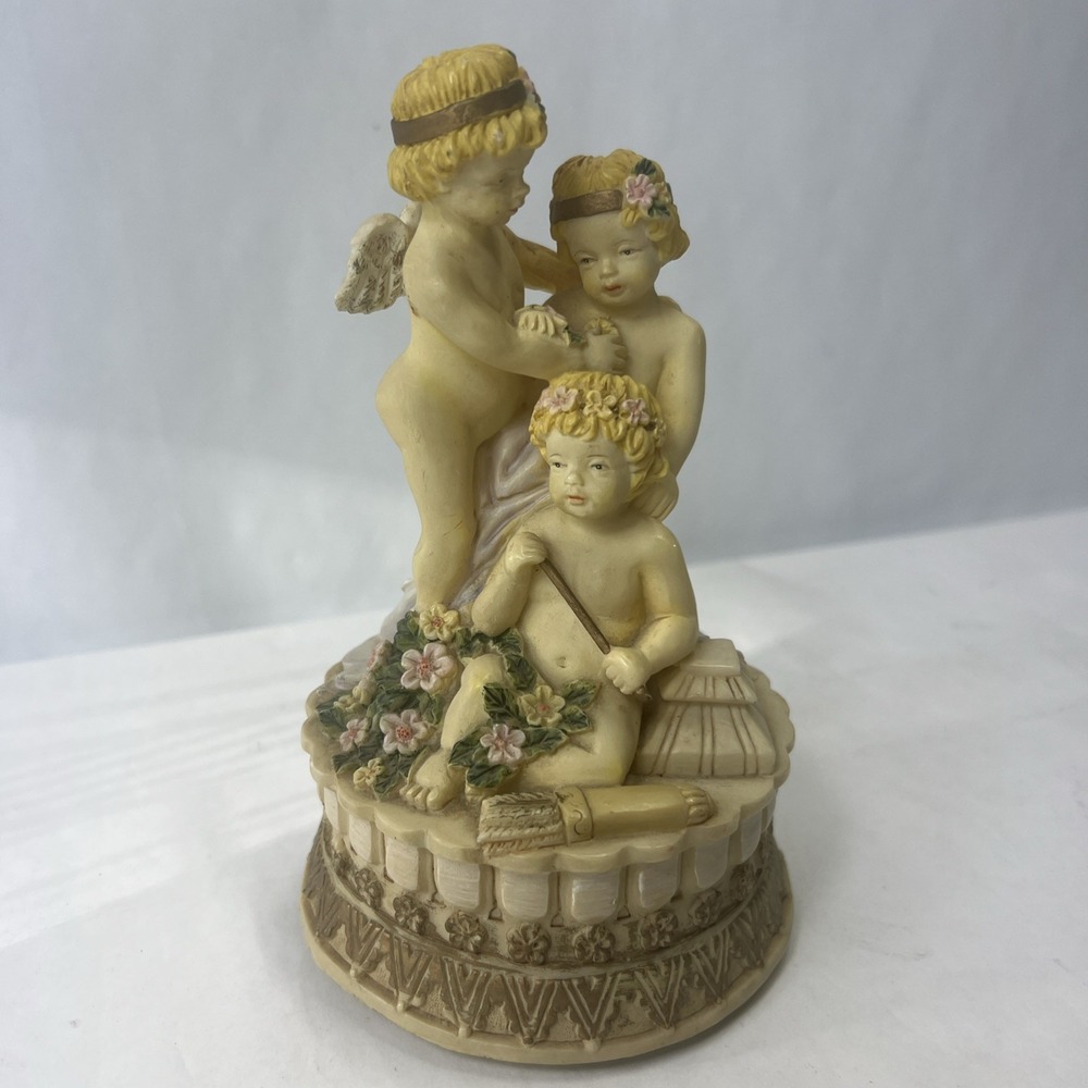 Angels Flower Bed Porcelain - with Wind-up Musical Box. Tested & Works.